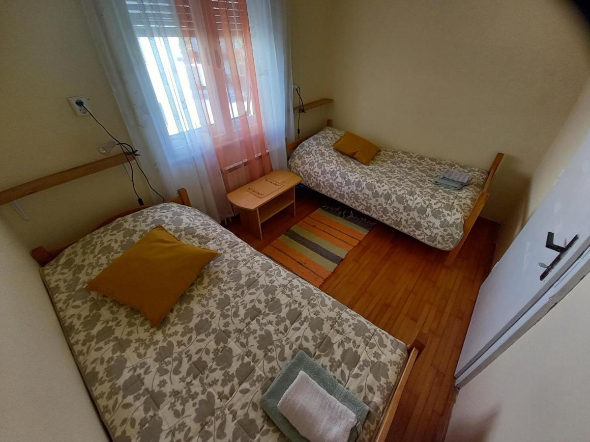 Rooms Apartma Cerknica Zewnętrze zdjęcie